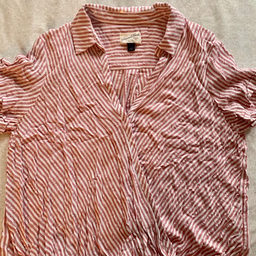 Collared short sleeved top